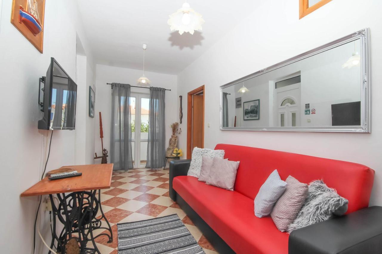 Lola'S Apartments Tribalj 部屋 写真