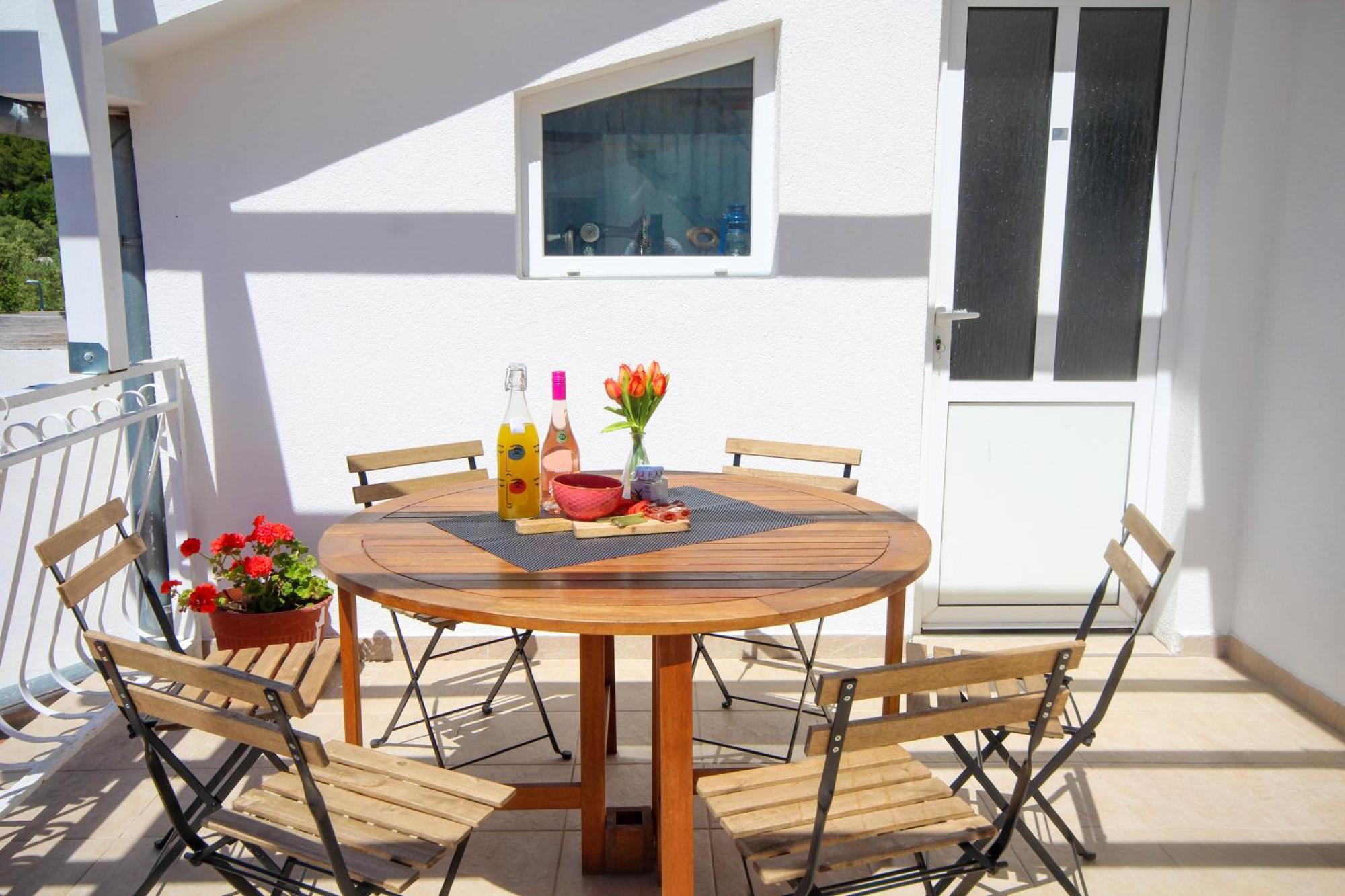 Lola'S Apartments Tribalj 部屋 写真
