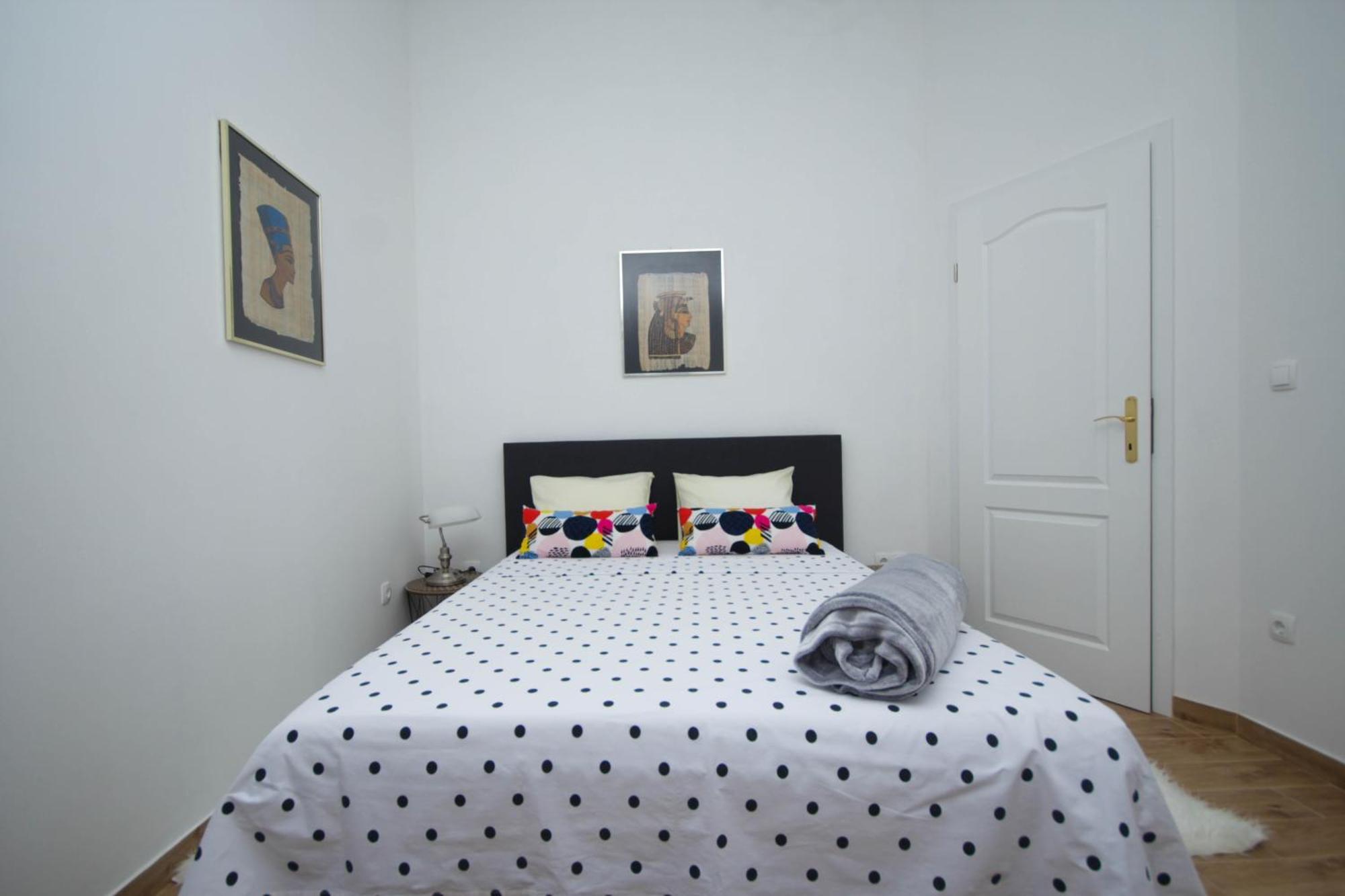 Lola'S Apartments Tribalj 部屋 写真