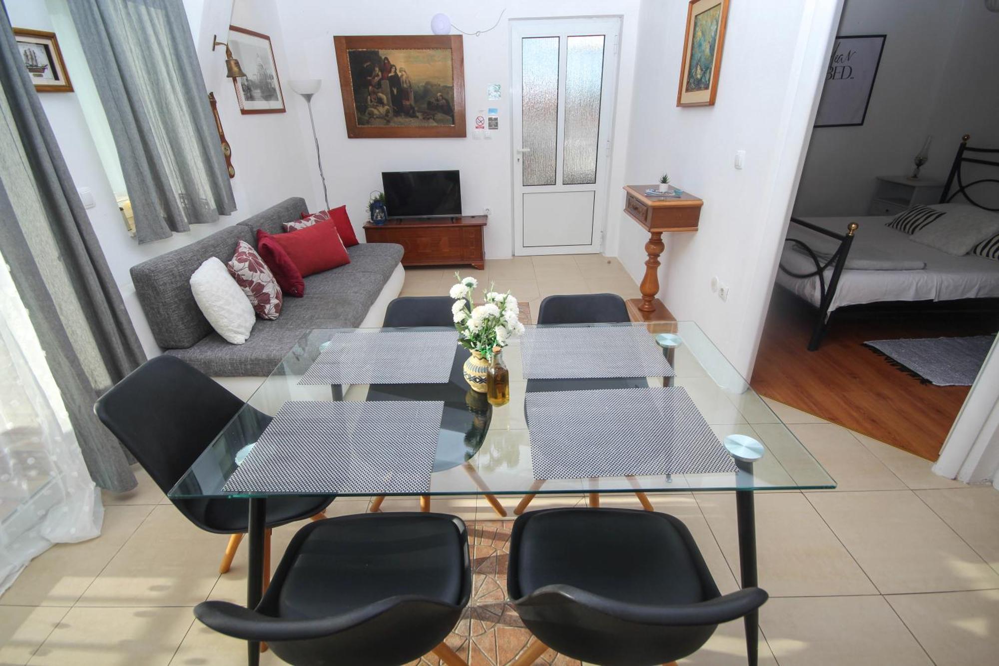 Lola'S Apartments Tribalj 部屋 写真